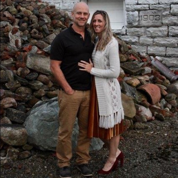 Meet your Posher, Kelly - Picture 3 of 4